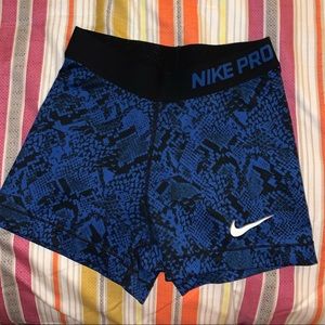 Nike Pro Spandex: Snakeskin Print